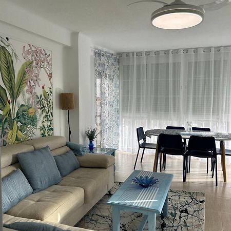 Blue Apartament Torre Del Mar Bagian luar foto